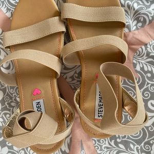 Girls Steve Madden shoes never worn